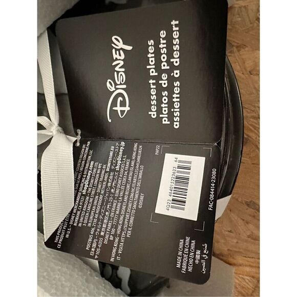 Disney The Skeleton Dance and The Haunted House Scary Ceramic Plate Set Of 4-NIB - Picture 4 of 11